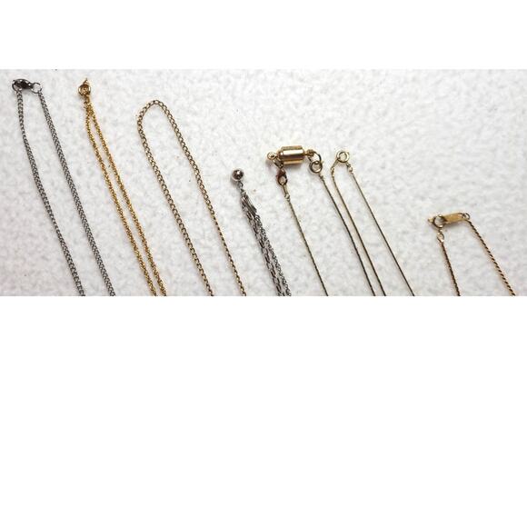 Lot of 7 Dainty Thin Chain Necklaces with Pendants Minimalist Delicate Style - Picture 7 of 8